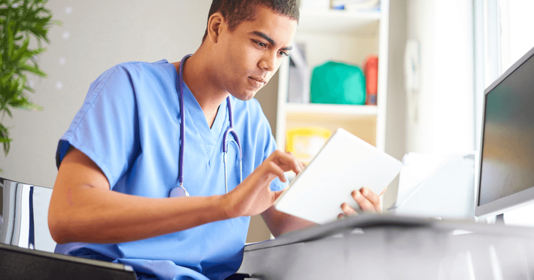How locuming allows doctors to balance clinical practice with academia